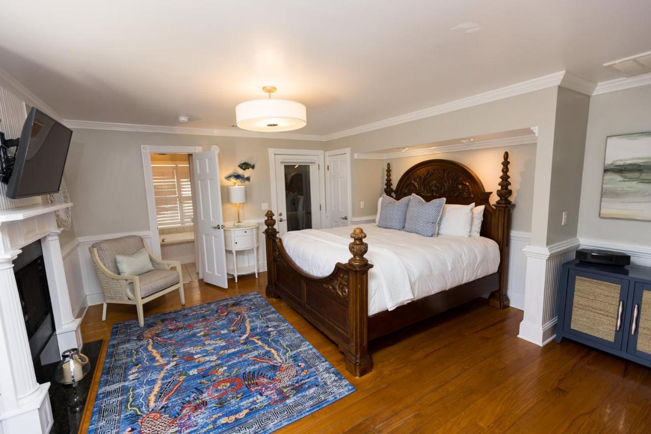 The Burrus House Inn Waterfront Suites Manteo Ngoại thất bức ảnh