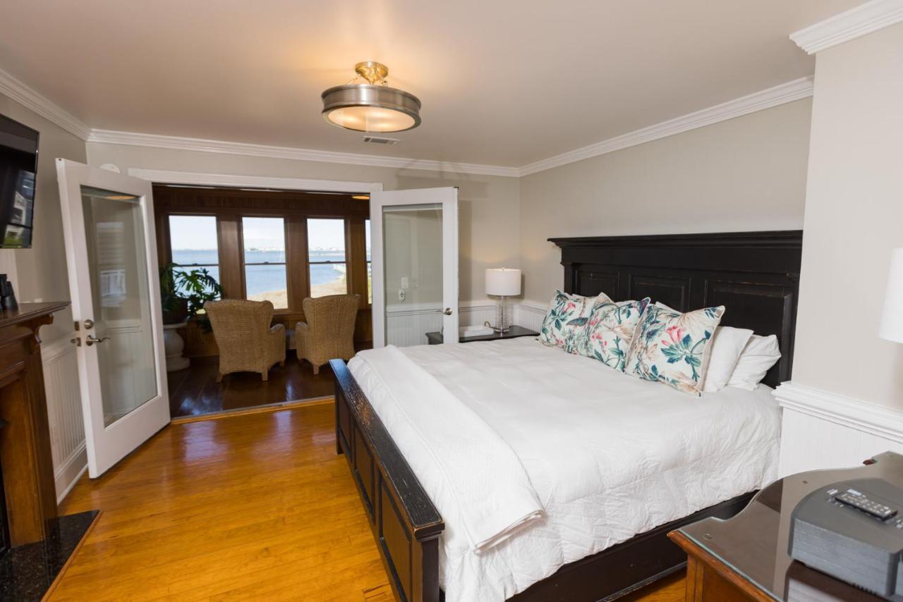The Burrus House Inn Waterfront Suites Manteo Ngoại thất bức ảnh